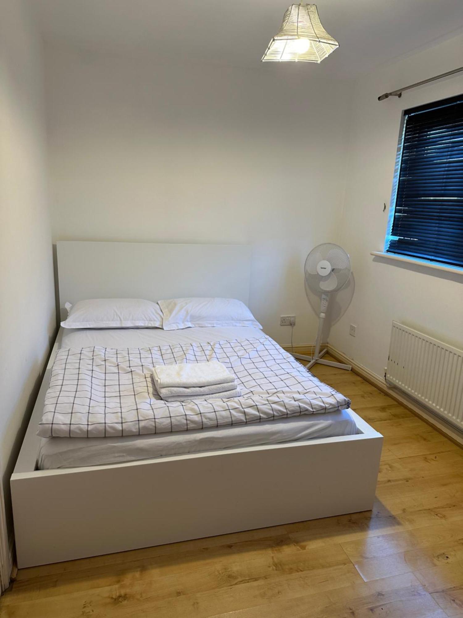 Flat Close To Leagrave Station Luton Airport Luton (Bedfordshire)